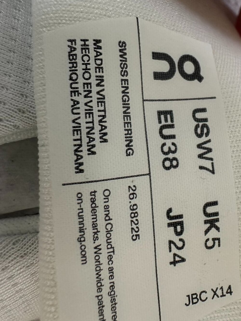 NWB On Cloudnova Women's Sneakers - Picture 8 of 8